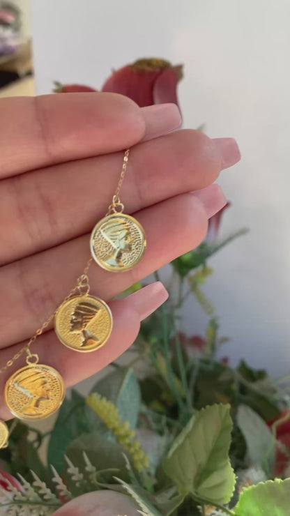Collier en or 18K signé Néfertiti